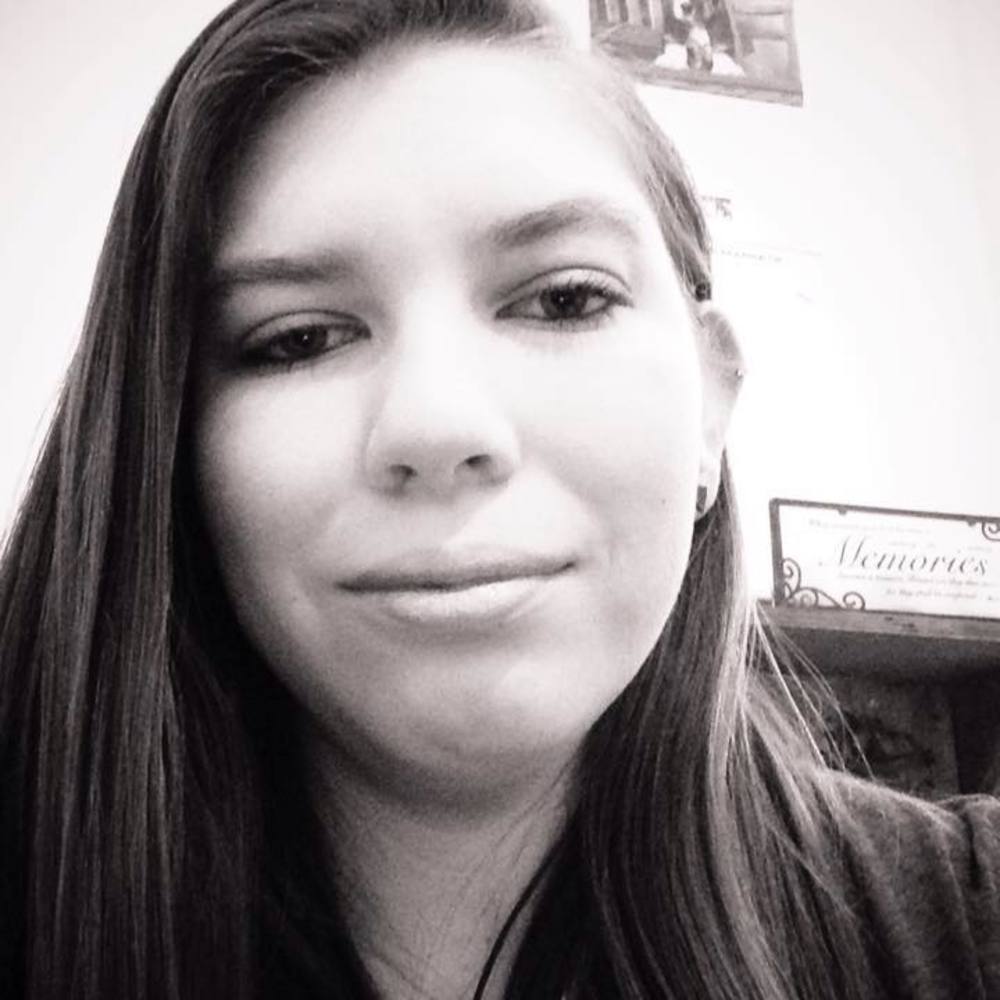 Meet your Posher, Danielle